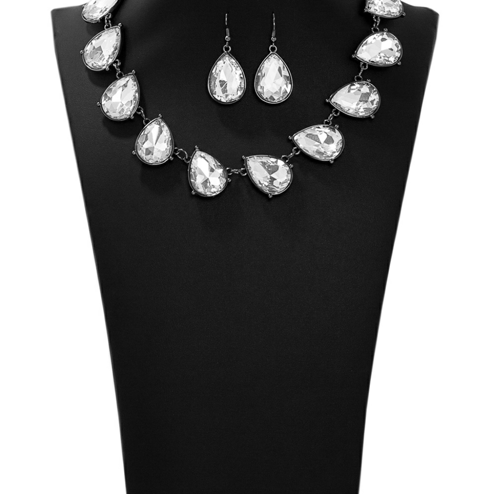Jewelry - Picture 3 of 5